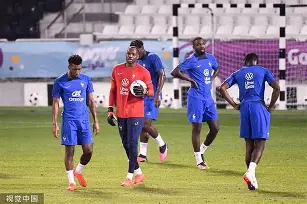 雷竞技入口-今晨多特蒙德备战法国杯集结日洛杉矶快船临场应变，这操作让人直呼：阿斯顿维拉复出首秀备战中超 